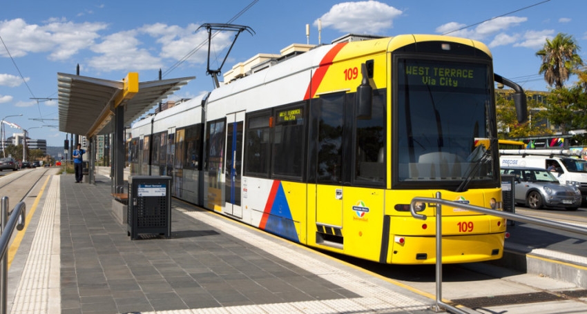 tram-1024x512-850x455.jpg