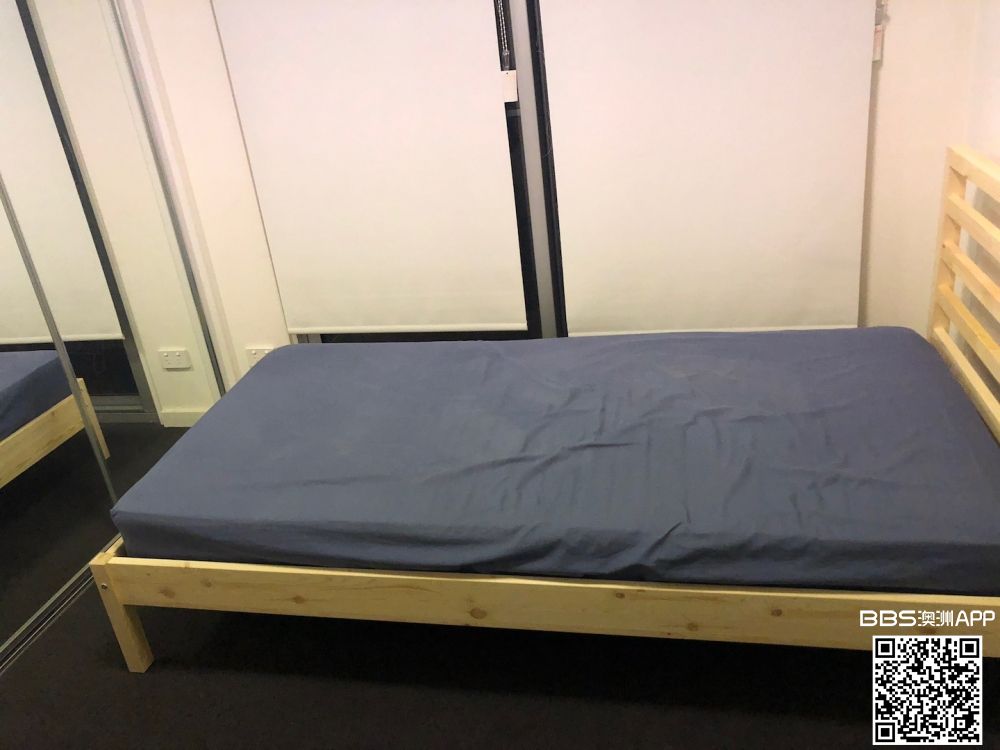 single bed.jpg