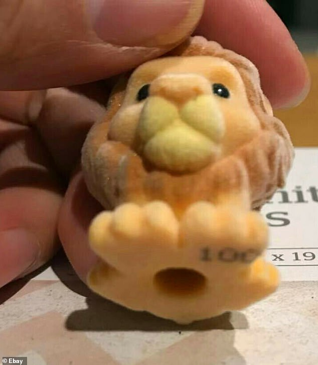 16588876-7296419-A_super_rare_Woolworths_Lion_King_furry_Simba_has_sold_for_an_ey-a-63_1564383495416.jpg
