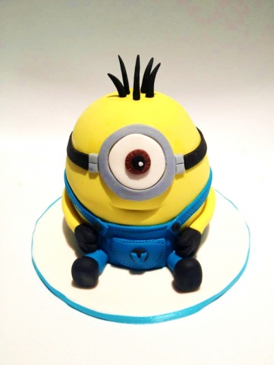 Despicable Me Minion Cake.jpeg