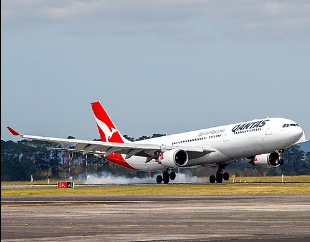 Qantas一周内第六次返航！-2.jpg