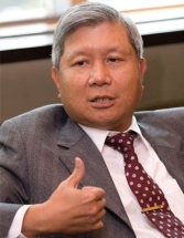 �곞ȥ����ļ���Ť��Ϊӯ �����ö���CFO